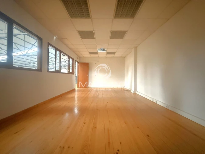 Loja para Arrendamento em Perafita, Lavra e Santa Cruz do Bispo Foto 9