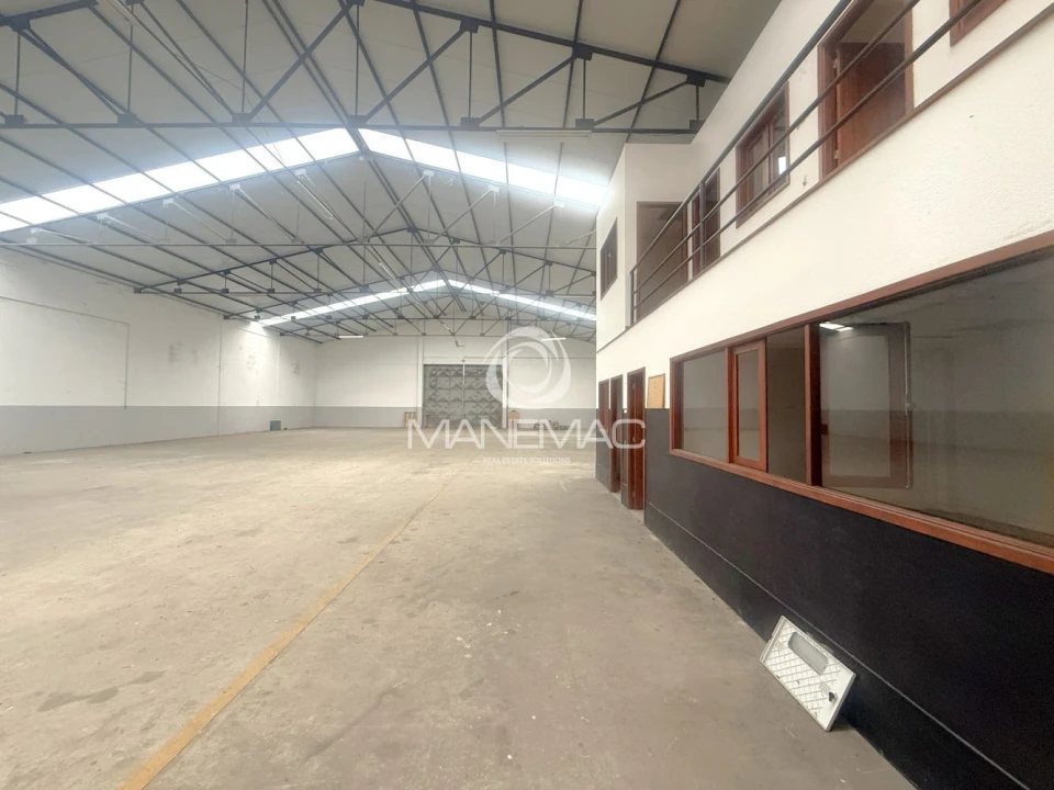 Loja para Arrendamento em Perafita, Lavra e Santa Cruz do Bispo Foto 4