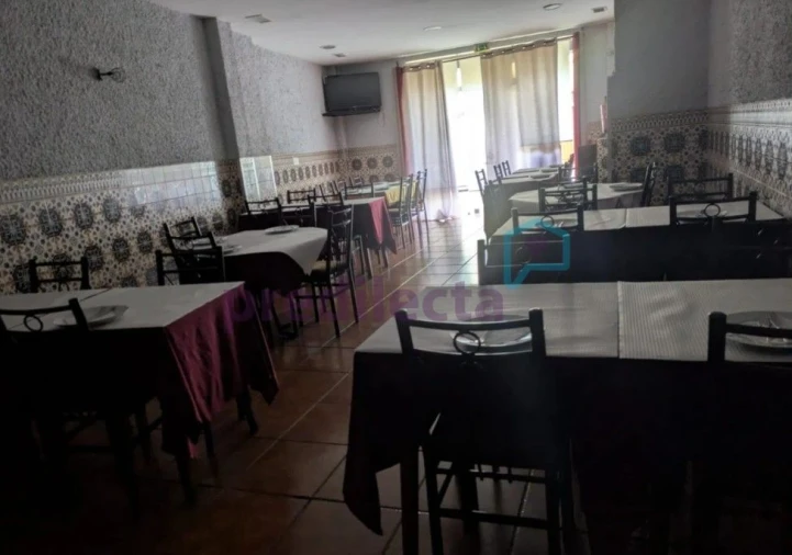 Loja para Trespasse em Paranhos Foto 9