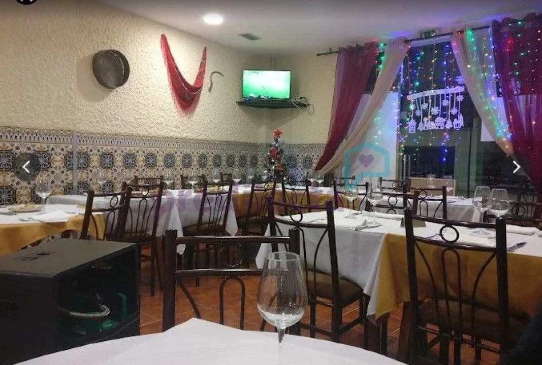 Loja para Trespasse em Paranhos Foto 1