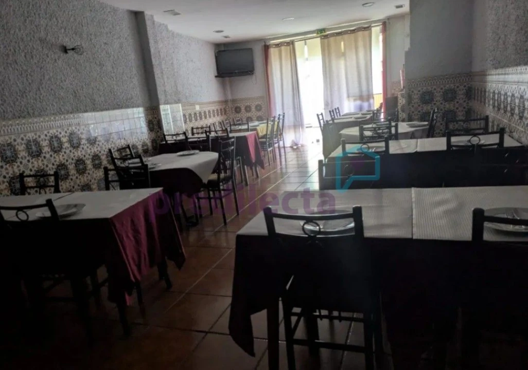 Loja para Trespasse em Paranhos Foto 9