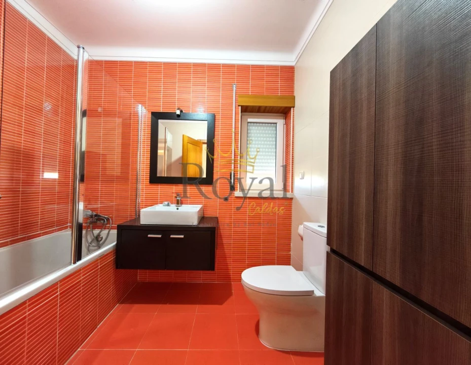 Moradia T3 para Venda em Salir de Matos Foto 19