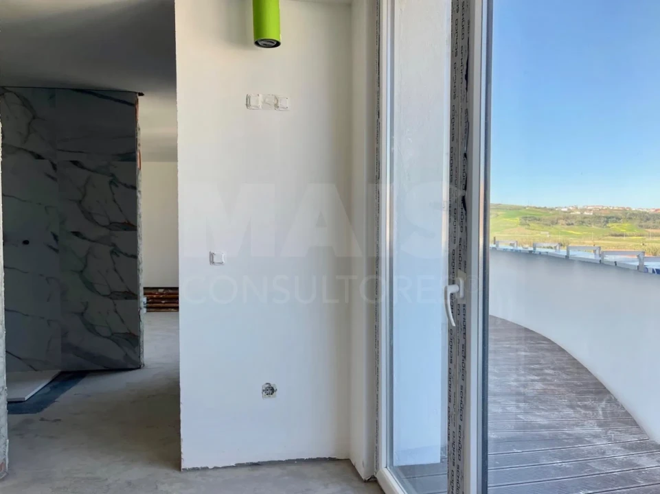 Apartamento T4 para Venda em Lourinhã e Atalaia Foto 8