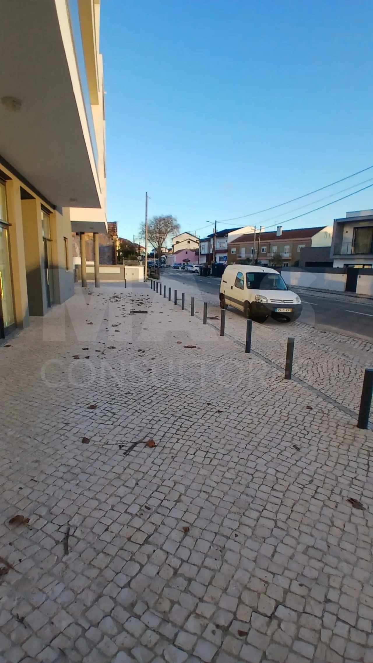 Loja para Arrendamento em Foz do Arelho Foto 1