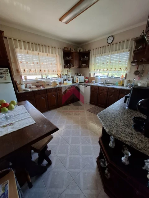 Moradia T3 para Venda em Oliveirinha