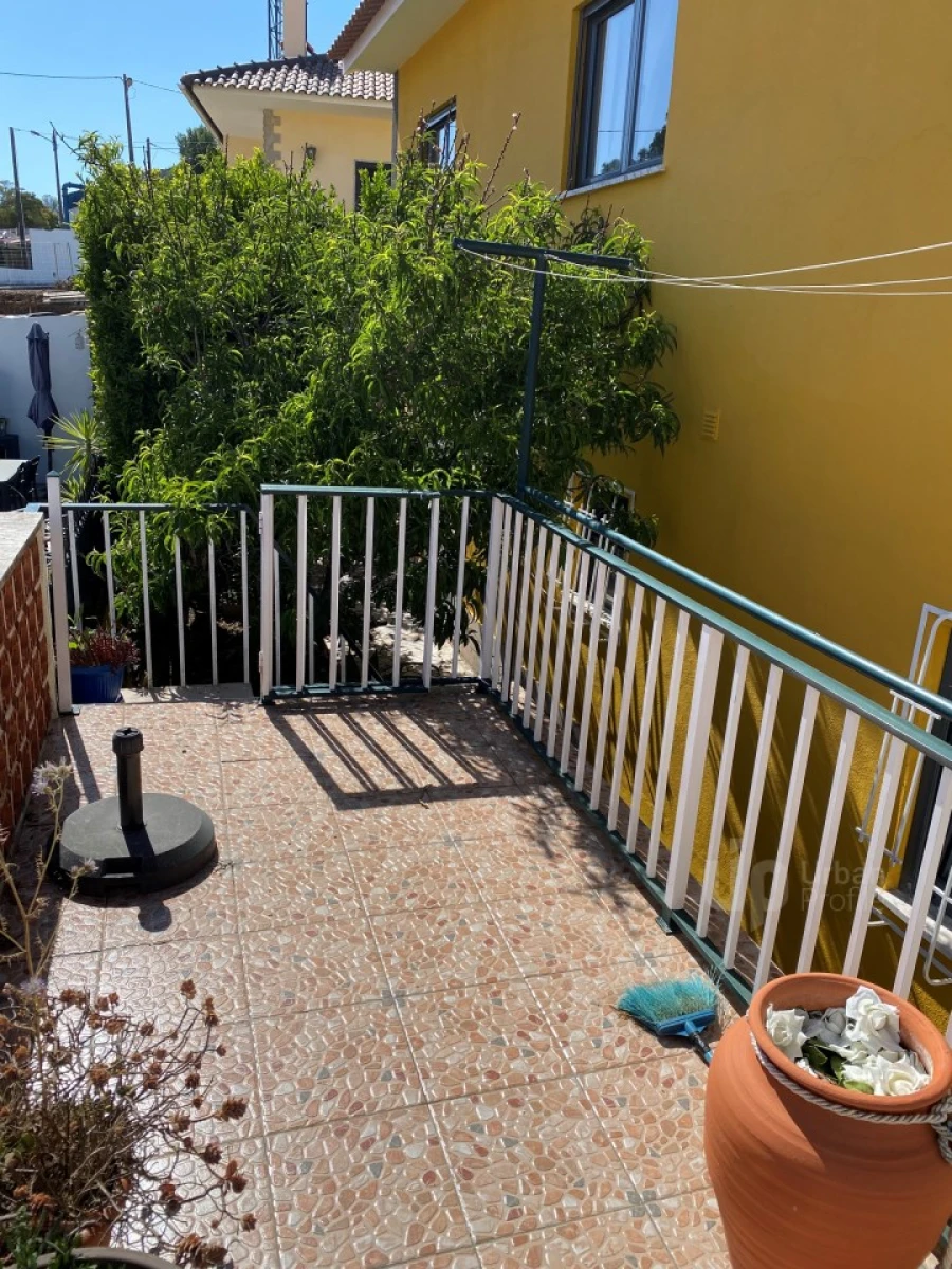 Moradia T4 para Venda em Alcabideche Foto 21