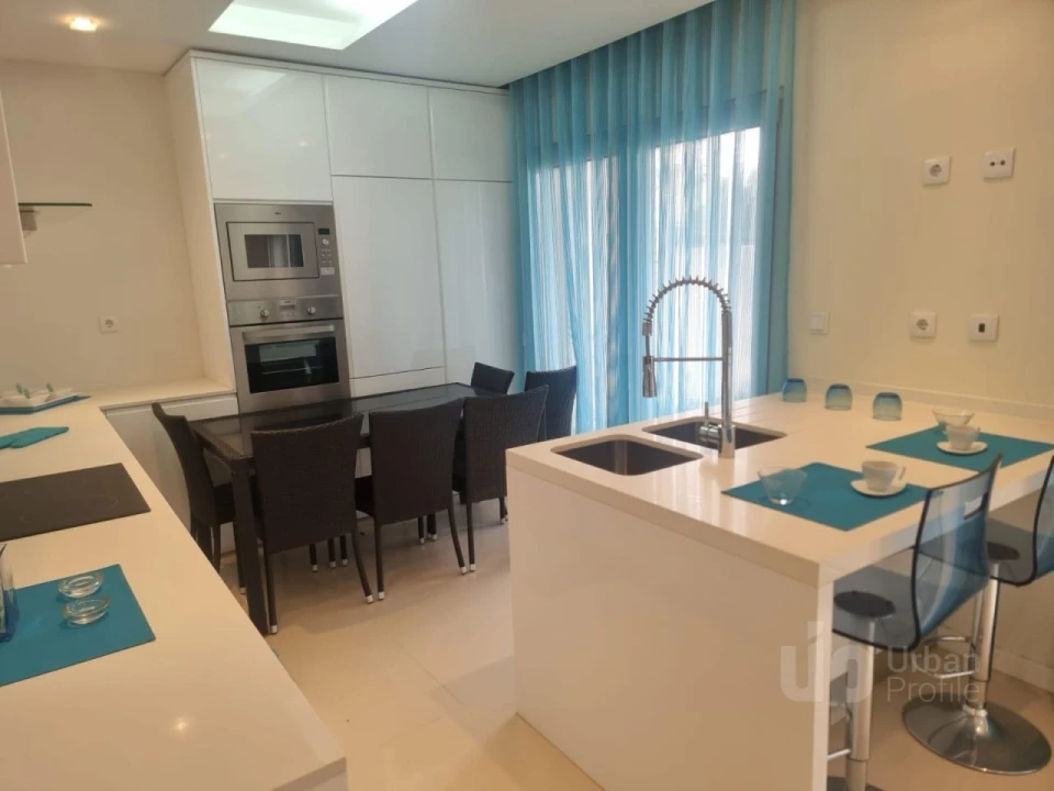 Moradia T3 para Venda em Carcavelos e Parede Foto 8