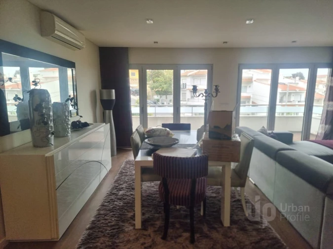 Moradia T3 para Venda em Carcavelos e Parede Foto 4