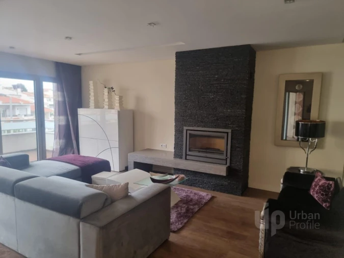 Moradia T3 para Venda em Carcavelos e Parede Foto 5