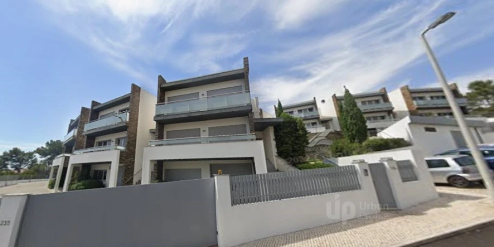 Moradia T3 para Venda em Carcavelos e Parede