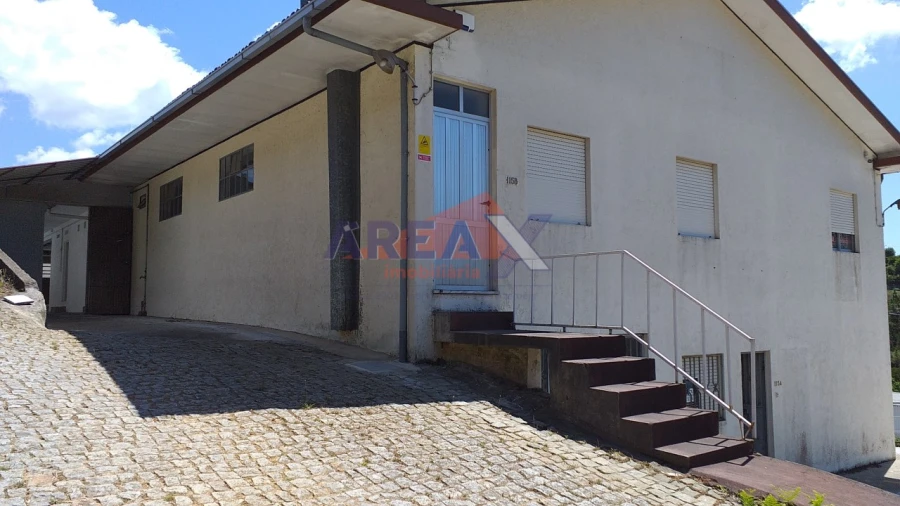 Armazém para Arrendamento em O. Azeméis, Riba-Ul, Ul, Macinhata Seixa, Madail