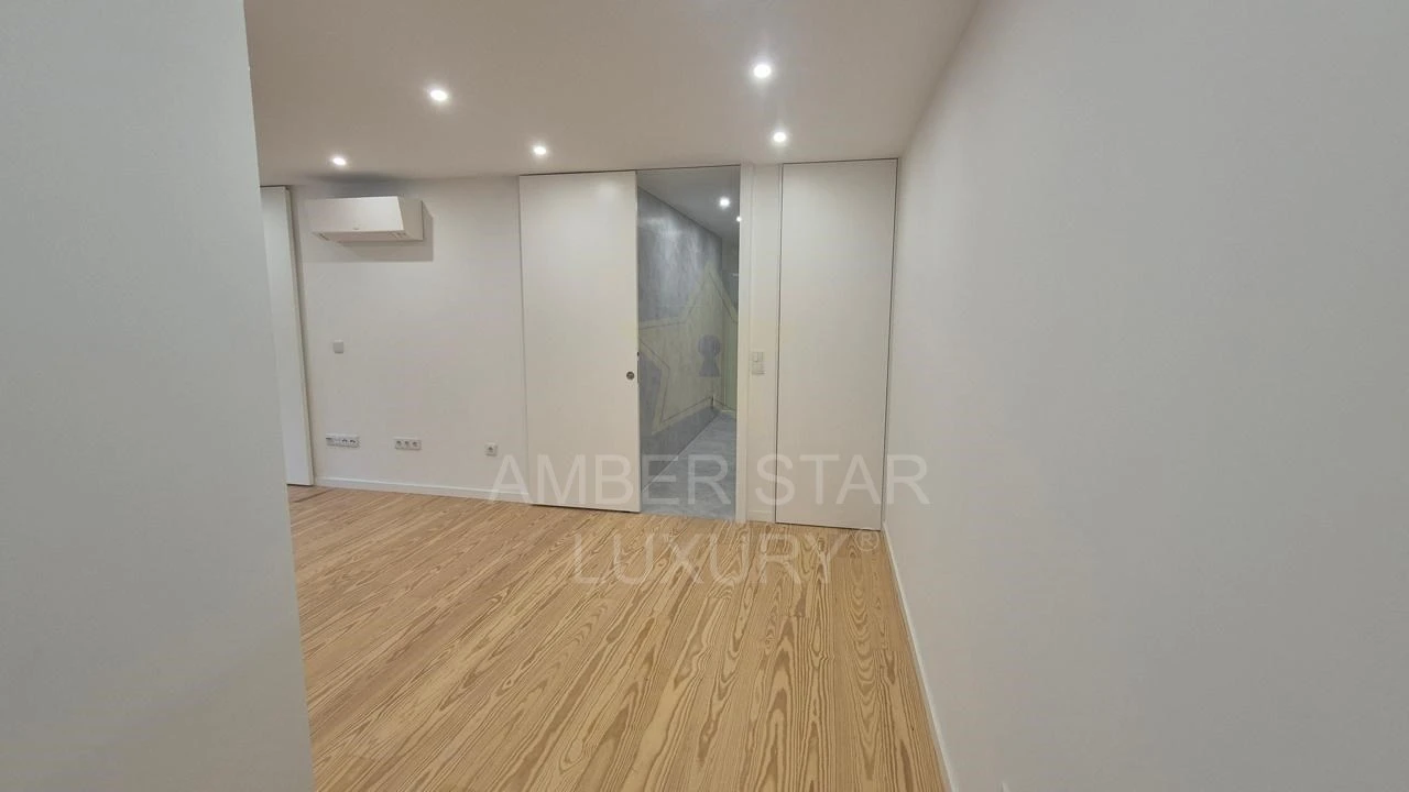 Apartamento T1 para Arrendamento em Santa Marinha e São Pedro da Afurada Foto 5