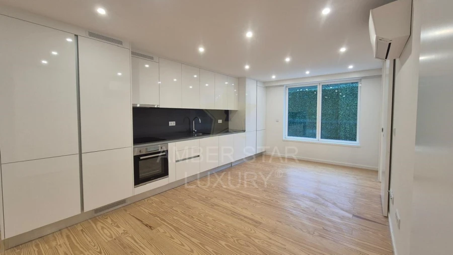 Apartamento T1 para Arrendamento em Santa Marinha e São Pedro da Afurada