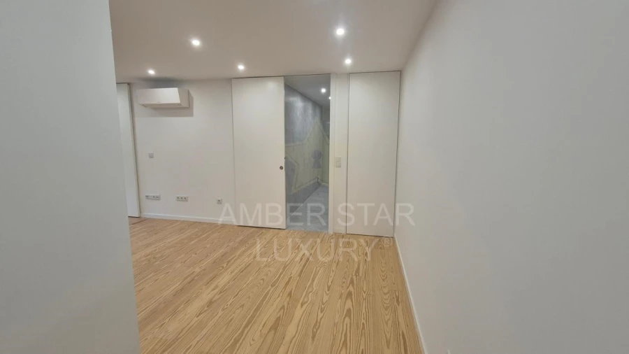 Apartamento T1 para Arrendamento em Santa Marinha e São Pedro da Afurada Foto 5