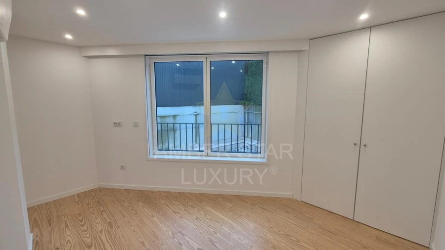 Apartamento T1 para Arrendamento em Santa Marinha e São Pedro da Afurada Foto 6