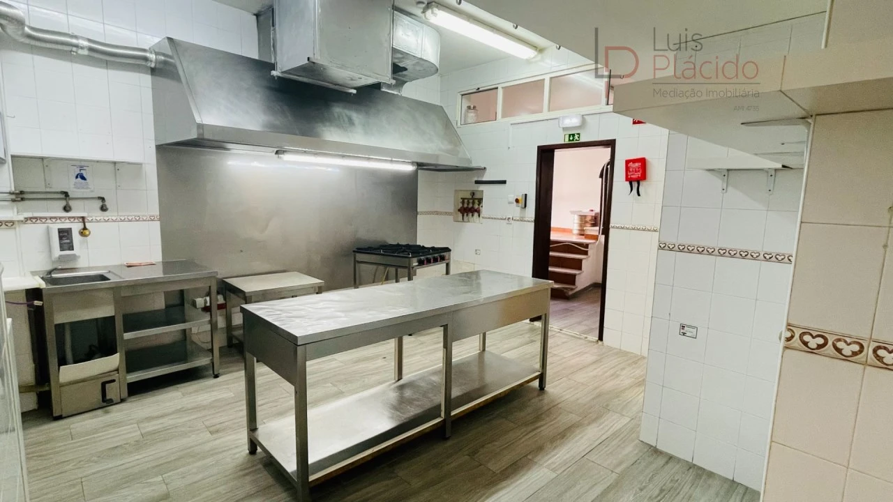 Negócio para Venda em Sines Foto 14