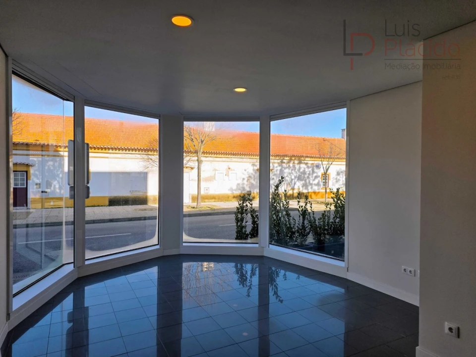 Apartamento T2 para Venda em Sines Foto 2