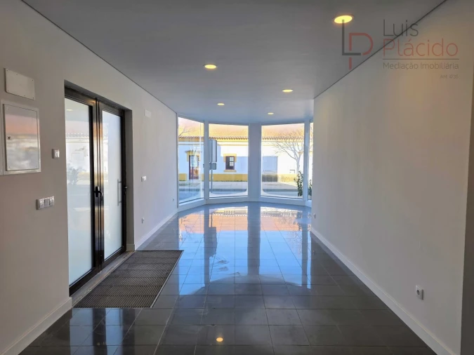 Apartamento T2 para Venda em Sines Foto 3