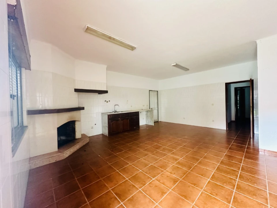 Moradia T3 para Venda em Martinchel Foto 3