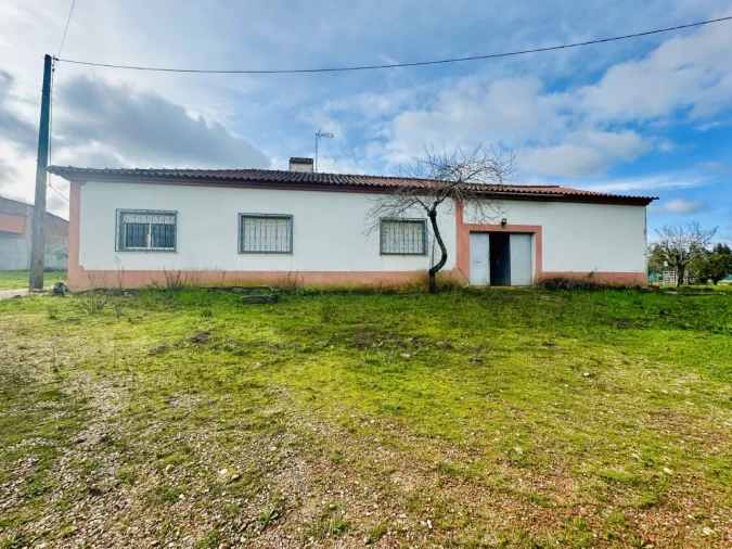 Moradia T3 para Venda em Martinchel Foto 1