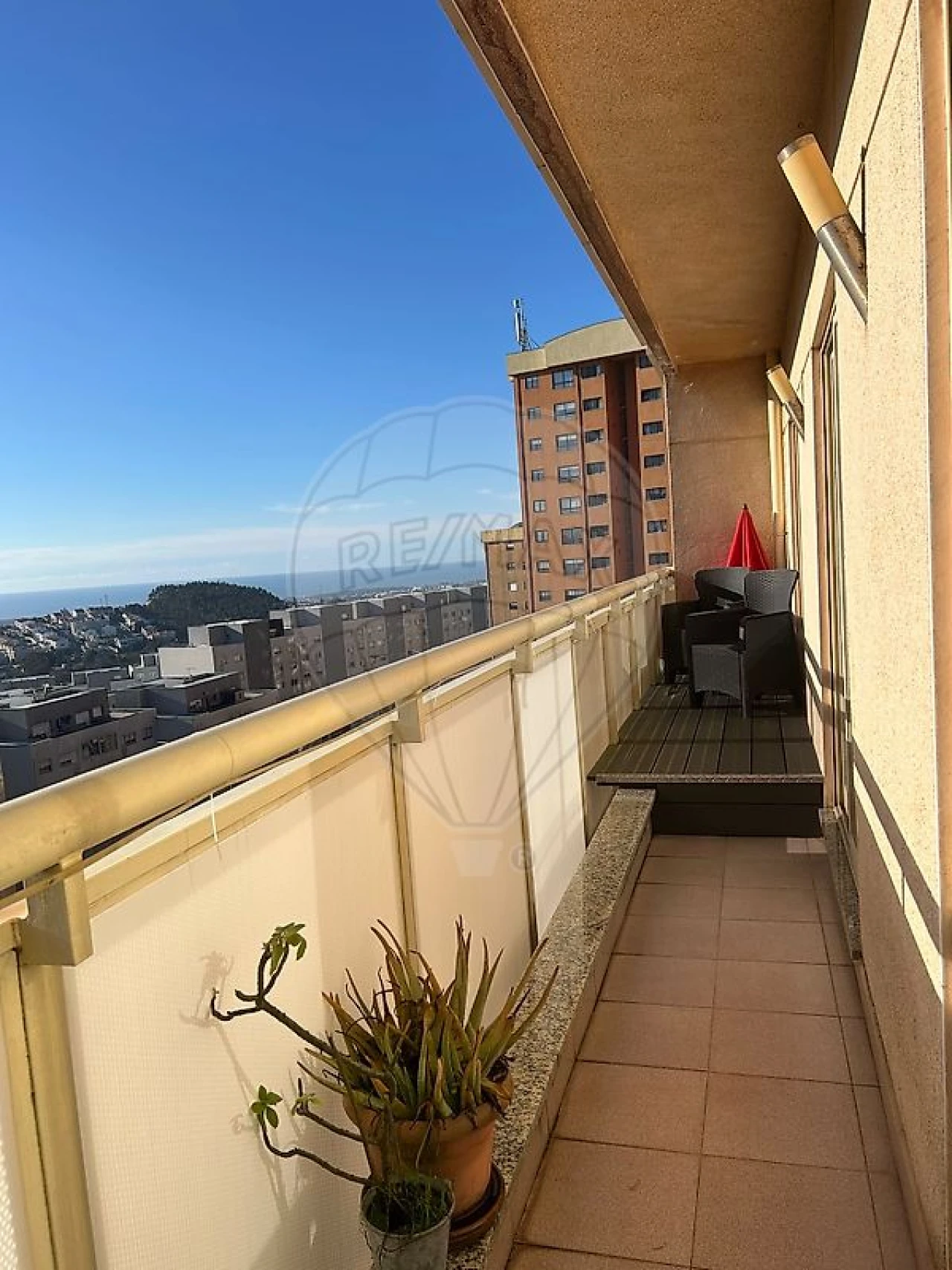 Apartamento T4 para Venda em Vilar de Andorinho Foto 22