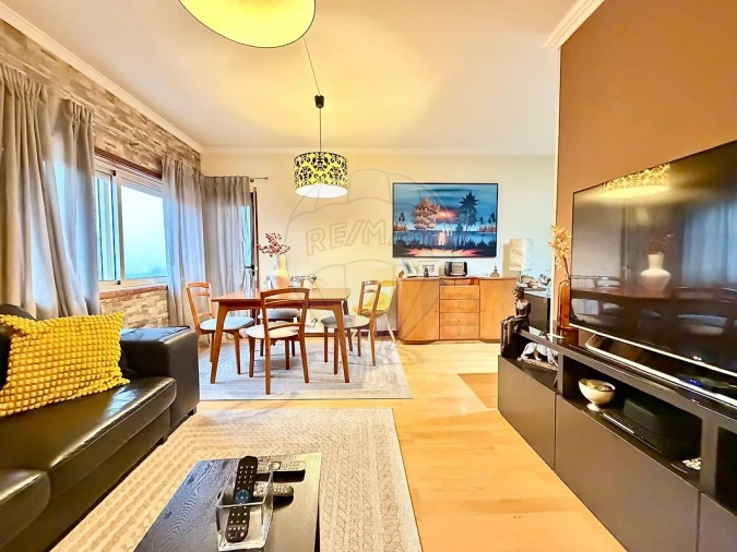 Apartamento T4 para Venda em Vilar de Andorinho Foto 20