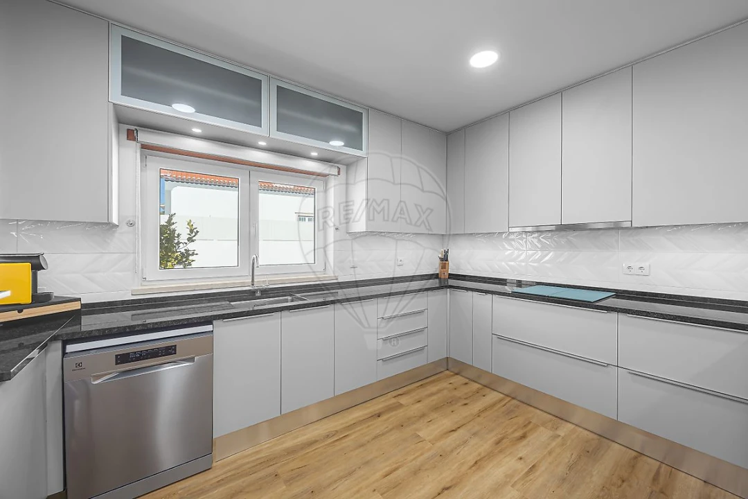 Moradia T3 para Venda em Roliça Foto 14