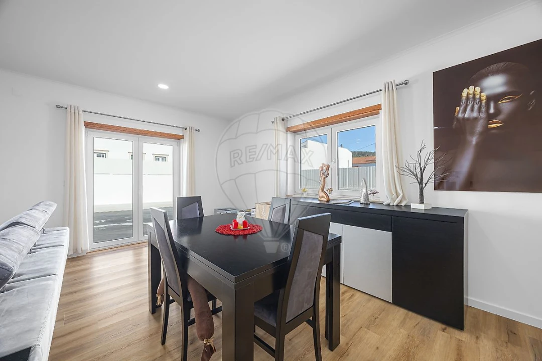 Moradia T3 para Venda em Roliça Foto 11