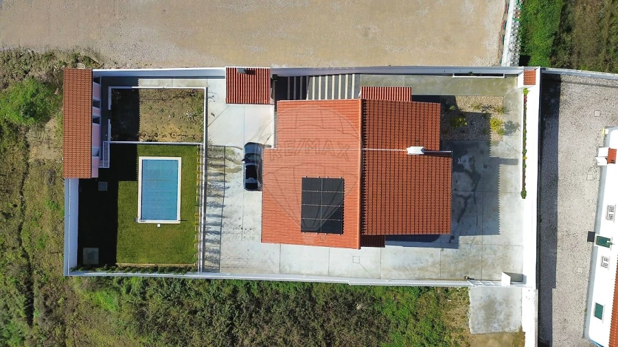 Moradia T3 para Venda em Roliça Foto 29