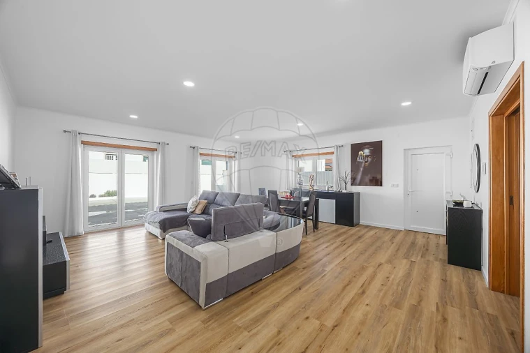 Moradia T3 para Venda em Roliça Foto 9