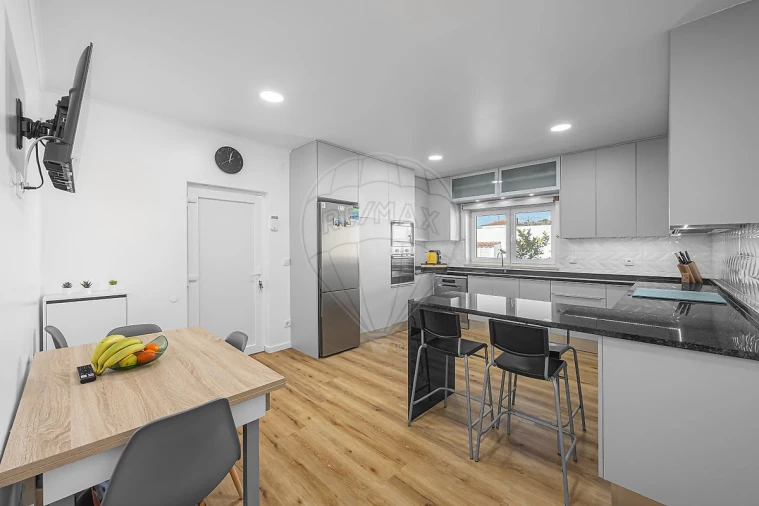 Moradia T3 para Venda em Roliça Foto 12