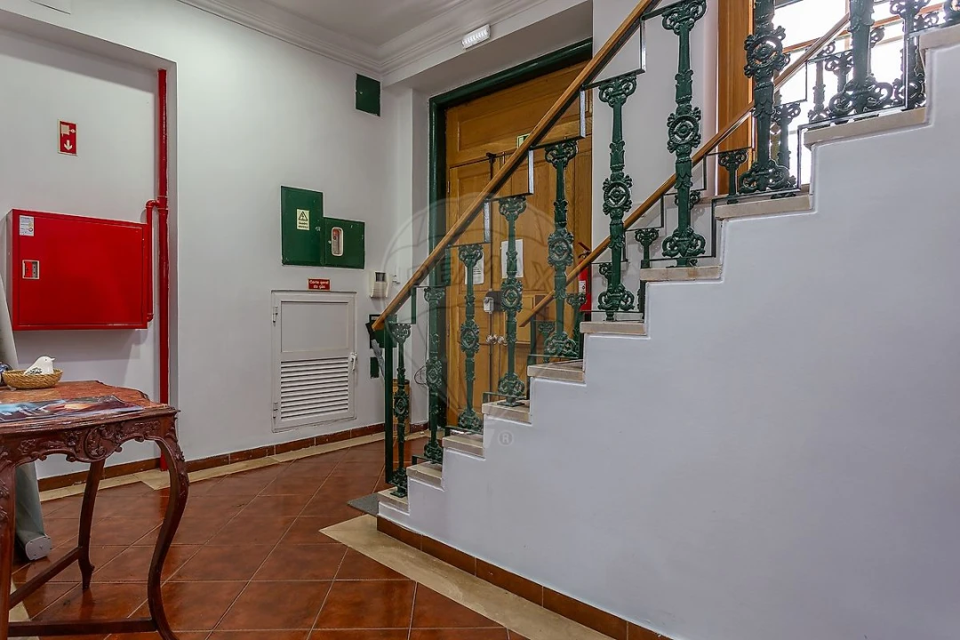 Prédio para Venda em Campo de Ourique Foto 19