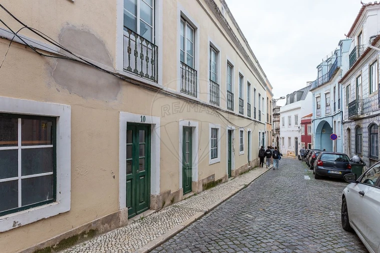 Prédio para Venda em Campo de Ourique Foto 4