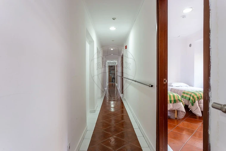 Prédio para Venda em Campo de Ourique Foto 23