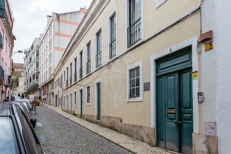 Prédio para Venda em Campo de Ourique Foto 3