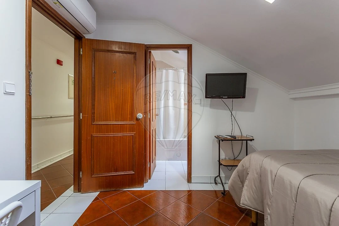 Prédio para Venda em Campo de Ourique Foto 32