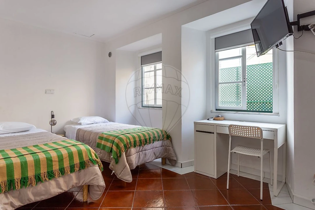 Prédio para Venda em Campo de Ourique Foto 24