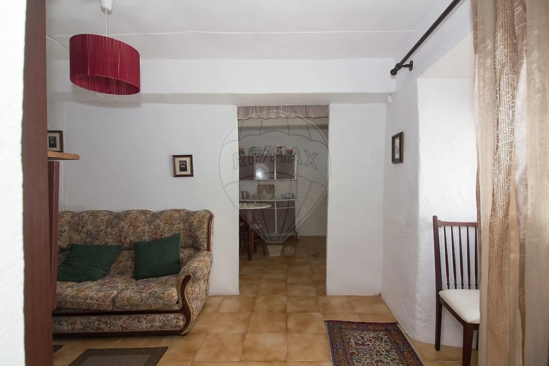 Moradia T2 para Venda em Alenquer (Santo Estêvão e Triana) Foto 4