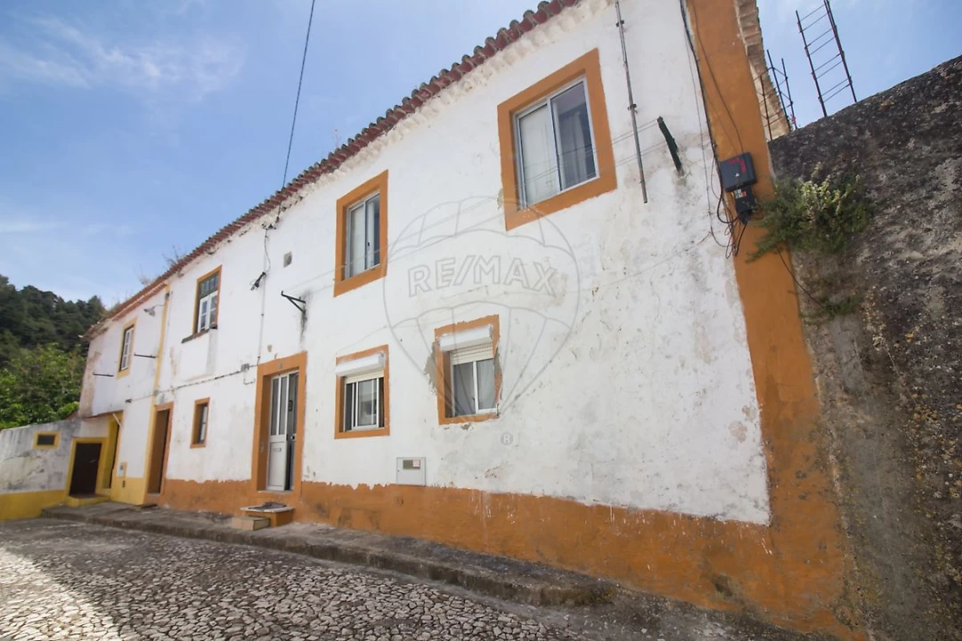 Moradia T2 para Venda em Alenquer (Santo Estêvão e Triana) Foto 2