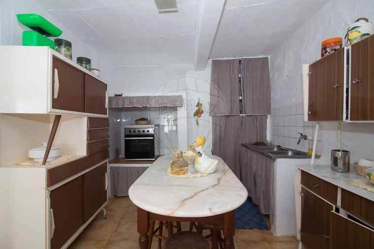 Moradia T2 para Venda em Alenquer (Santo Estêvão e Triana) Foto 8