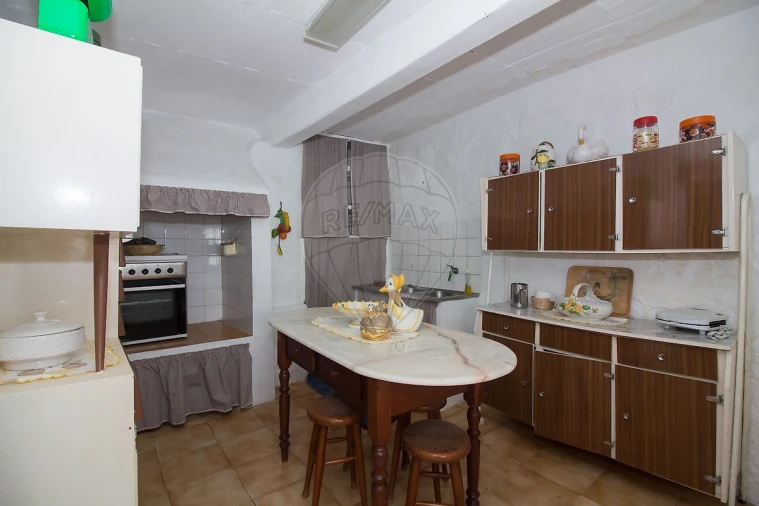 Moradia T2 para Venda em Alenquer (Santo Estêvão e Triana) Foto 7