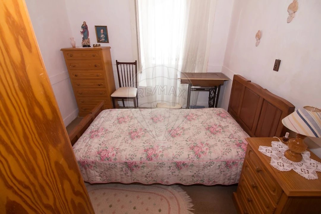 Moradia T2 para Venda em Alenquer (Santo Estêvão e Triana) Foto 11