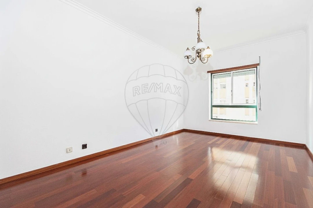 Apartamento T3 para Venda em Carregado e Cadafais Foto 23