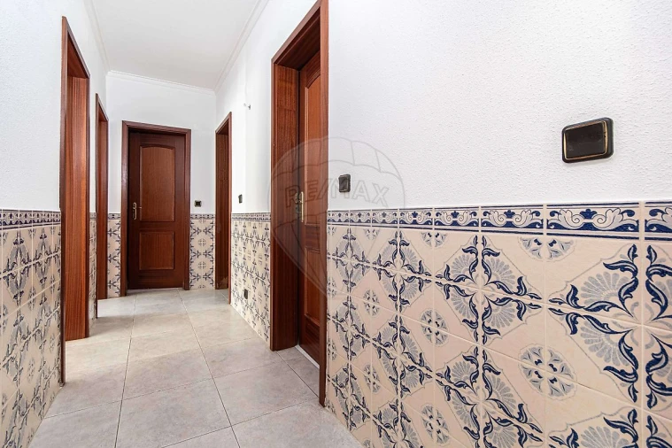 Apartamento T3 para Venda em Carregado e Cadafais Foto 15