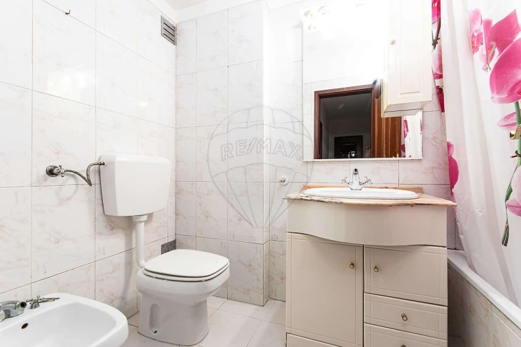 Apartamento T3 para Venda em Carregado e Cadafais Foto 6