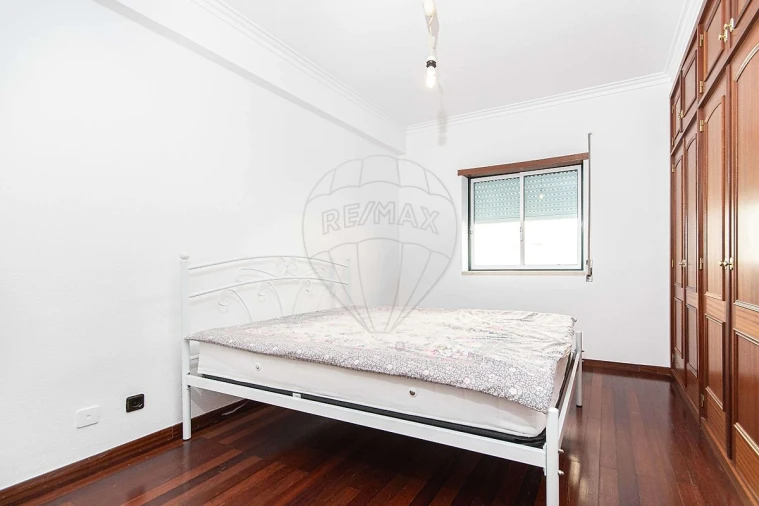 Apartamento T3 para Venda em Carregado e Cadafais Foto 3