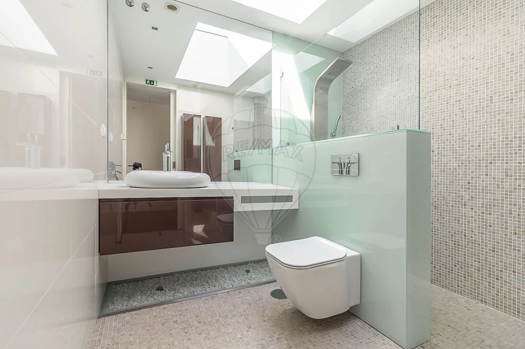 Moradia T6 para Venda em Gulpilhares e Valadares Foto 18