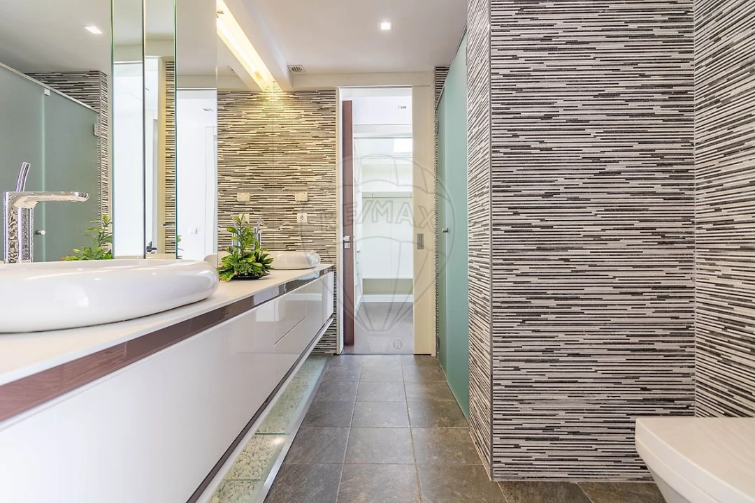 Moradia T6 para Venda em Gulpilhares e Valadares Foto 15