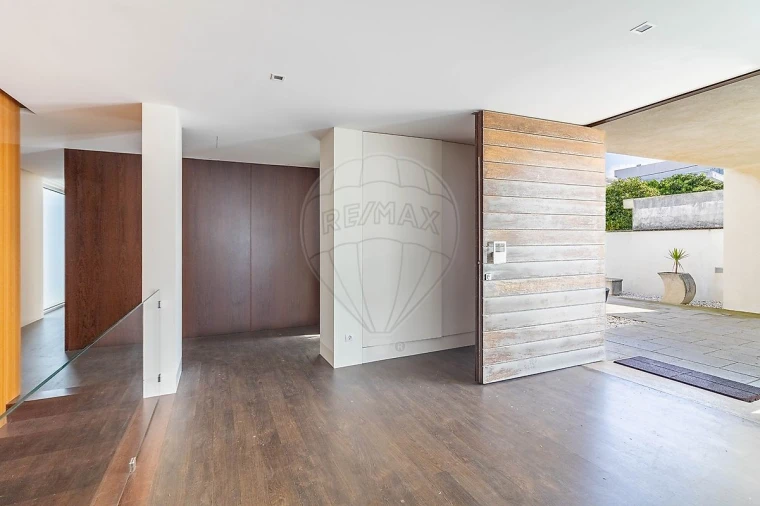 Moradia T6 para Venda em Gulpilhares e Valadares Foto 12