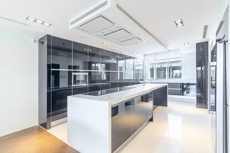 Moradia T6 para Venda em Gulpilhares e Valadares Foto 23